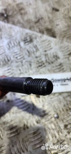 Крюк буксировочный Audi A4 IV B8