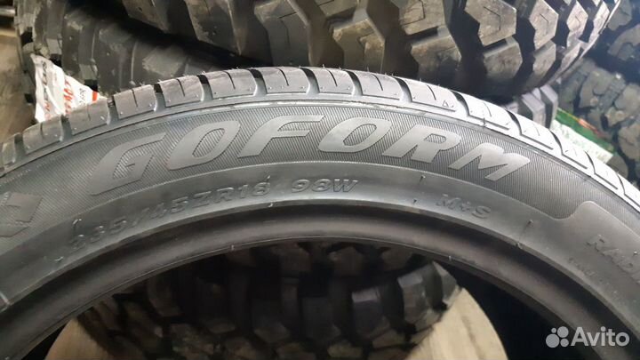 Goform GH-18 235/45 R18 98W