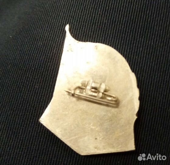 Значок 100 И. В. сталину 1879-1979