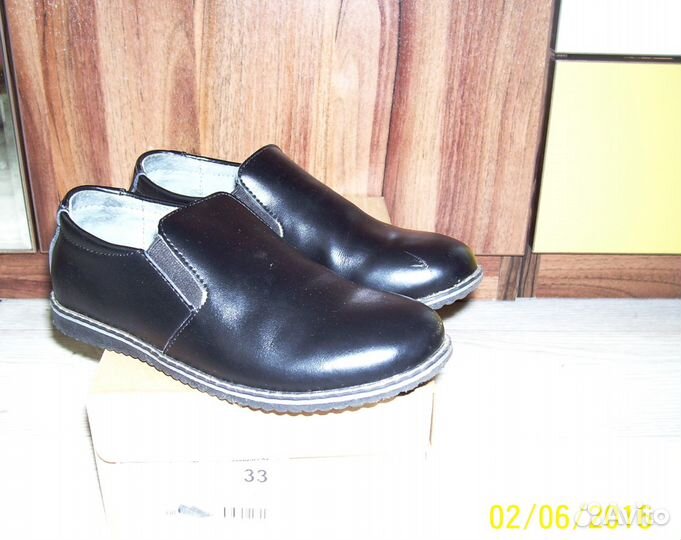 Кожаные ботинки для школы