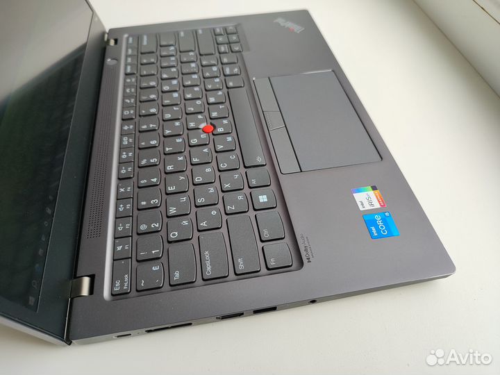 Lenovo ThinkPad T14S Gen2/i5-1135G7/8/256/FHD/IPS