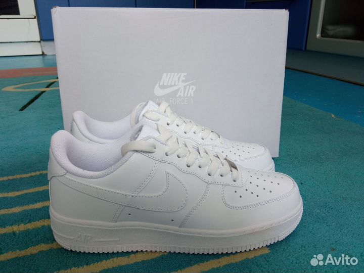 Оригинальные кроссовки Nike Air Force 1