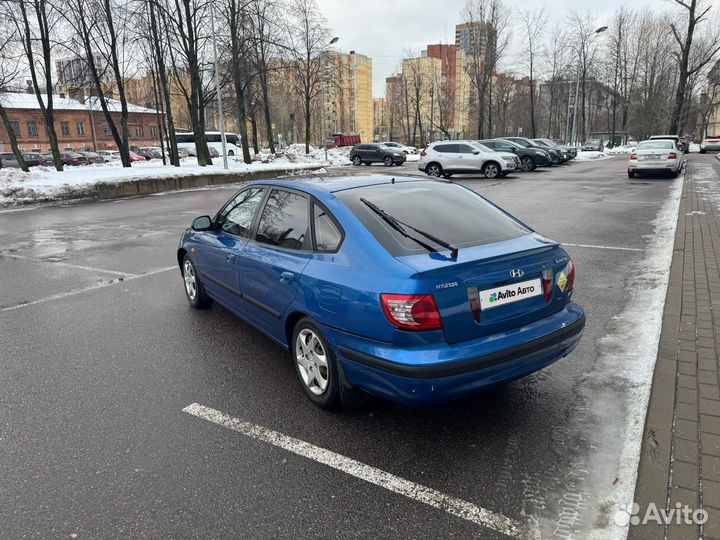 Hyundai Elantra 1.6 AT, 2005, 200 000 км