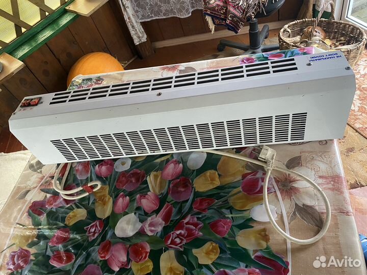 Тепловентилятор настенный