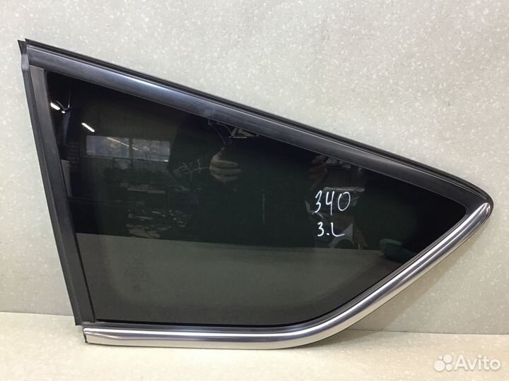 Стекло кузовное глухое левое Ford Kuga 2012