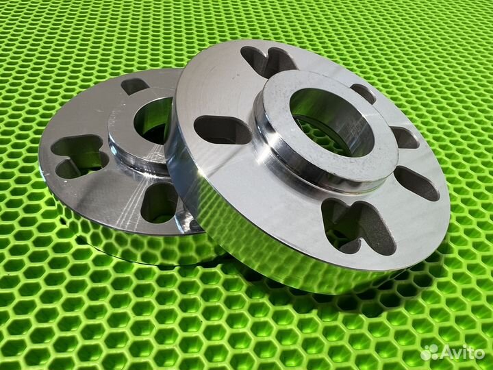 Проставки универсальные dia 66,6 мм. Mercedes Audi