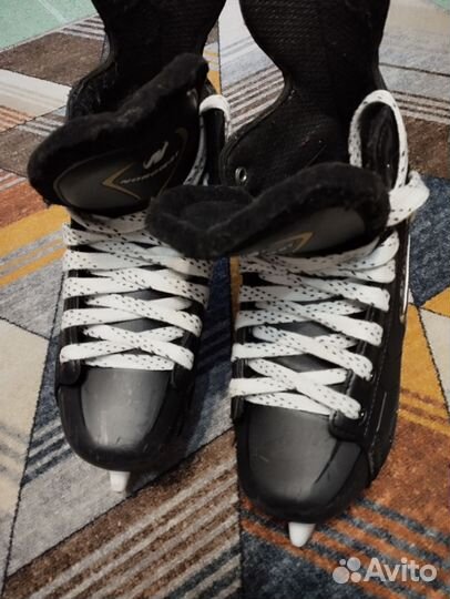 Коньки хоккейные