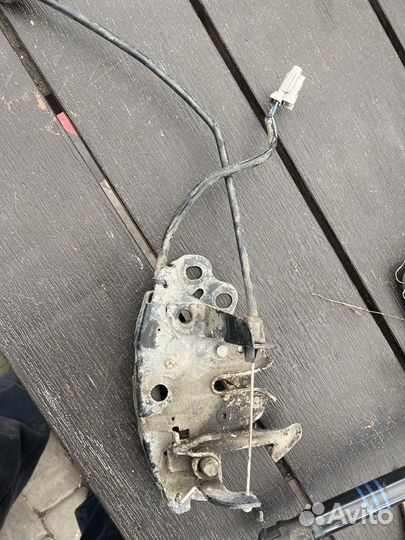 Замок капота nissan teana j 32