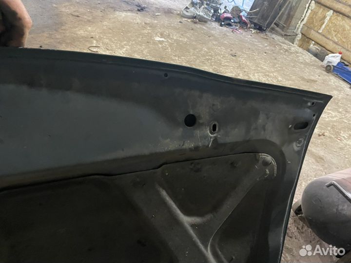 Капот сузуки гранд витара 2001г