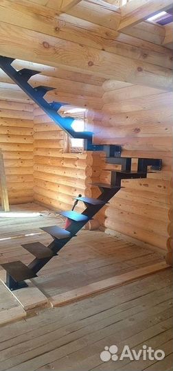 Лестница на металлокаркасе / изготовление лестниц