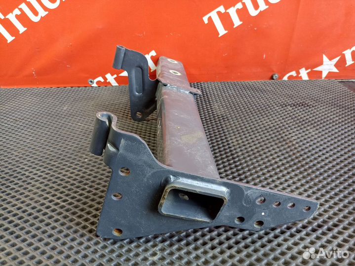 Кронштейн крыла переднего левый Daf XF106