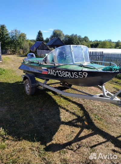 Моторная лодка Обь 1 зич