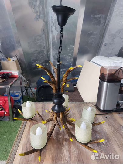 Люстра рога имитация