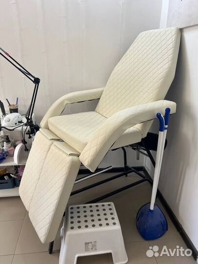 Кресло педикюрное кушетка