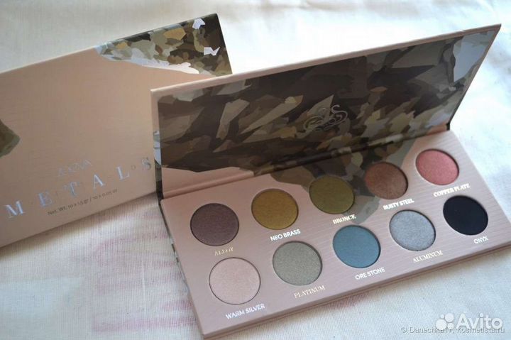 Палитра теней Zoeva