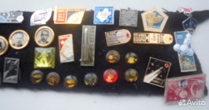 Коллекция значков 