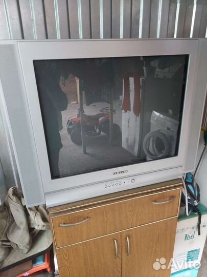 Телевизор samsung