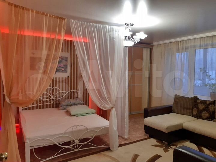 2-к. квартира, 57 м², 1/10 эт.