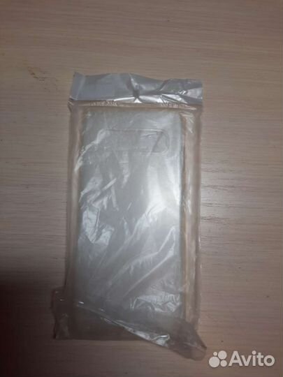Чехол на Samsung s10+ новый