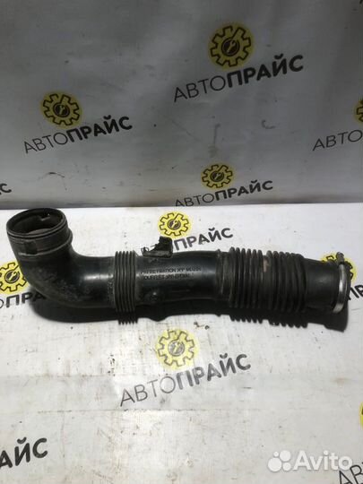 Патрубок воздушного фильтра Peugeot 308 EP6 2008