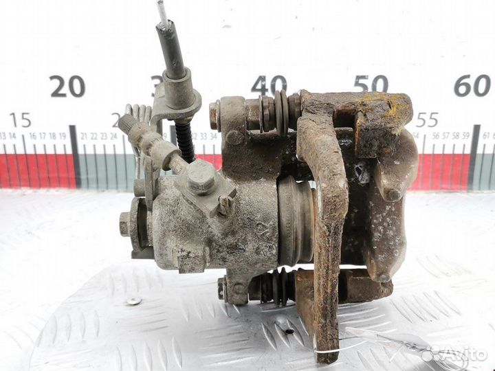 Суппорт задний правый Audi A6 4B/C5 2000