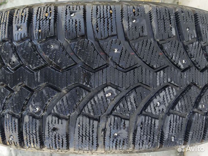 Advance AR214 215/65 R16