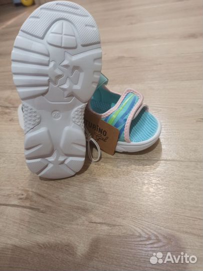 Сандалии для девочки