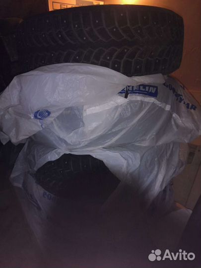 R17 Bridgestone Blizzak Nordic 255/65, PCD 6x114.3 DIA 56.1