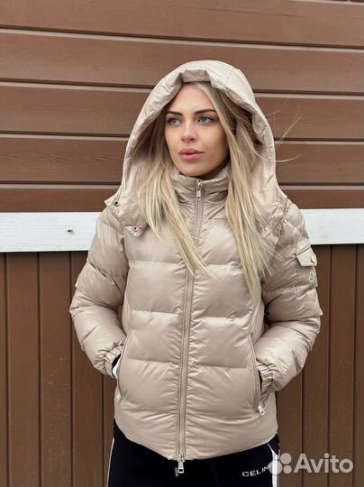 Пуховик женский новый Moncler с биркой зимний M,L