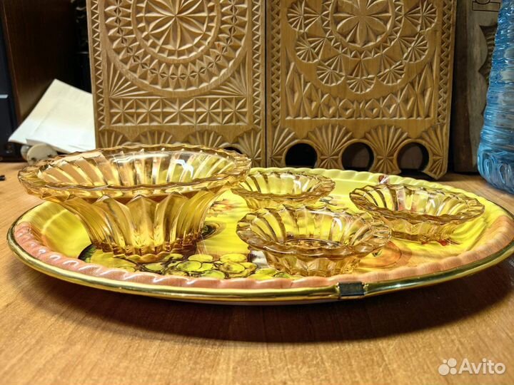 Стеклянные блюдца