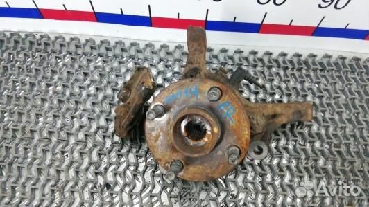 Ступица передняя правая toyota corolla E12 (ONI14N