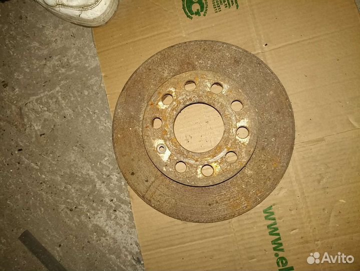 Тормозной диск Skoda Octavia A5