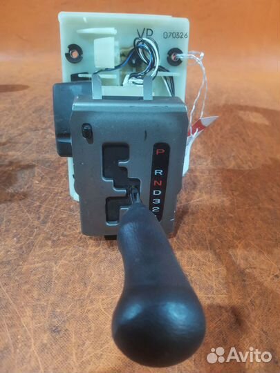 Ручка кпп Subaru Forester SG5