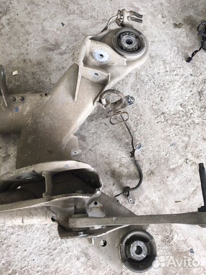 Балка задняя Volkswagen Phaeton (1891)