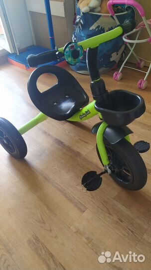 Продам трёхколёсный детский велосипед