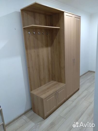 Шкаф и вешалка для одежды бу
