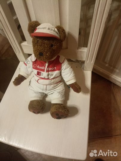 Винтаж мишка гонщик Ауди