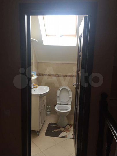 Коттедж 216 м² на участке 4 сот.