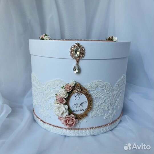 Свадебные бутылки и бокалы