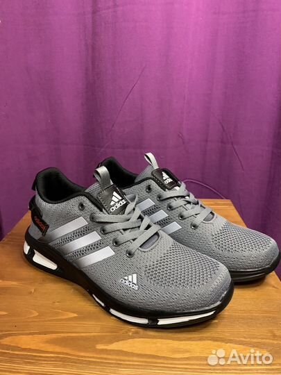 Adidas мужские кроссовки новые