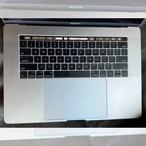 Apple MacBook Pro 15 TouchBar