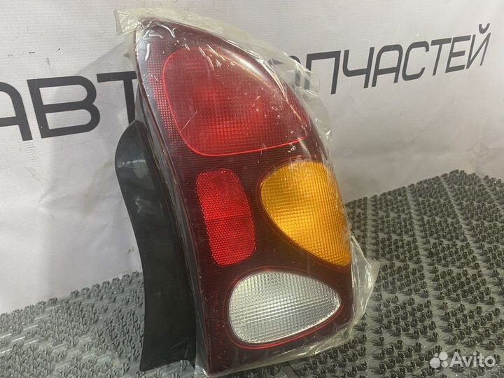 Фонарь правый Chevrolet Lanos Daewoo Sens Zaz Chan