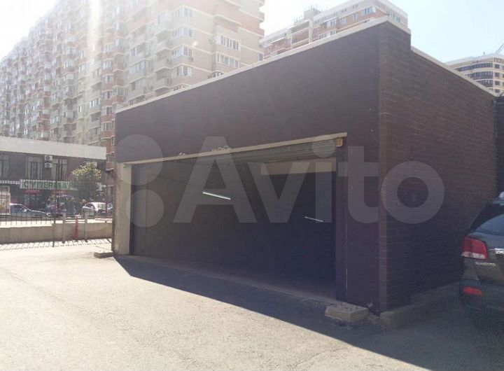 Машиноместо, 27 м²