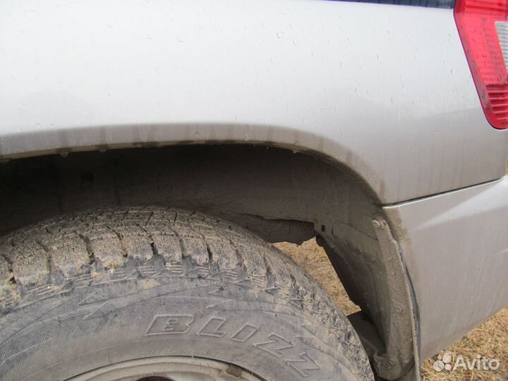 Mitsubishi Pajero iO 1.8 AT, 1998, 168 000 км