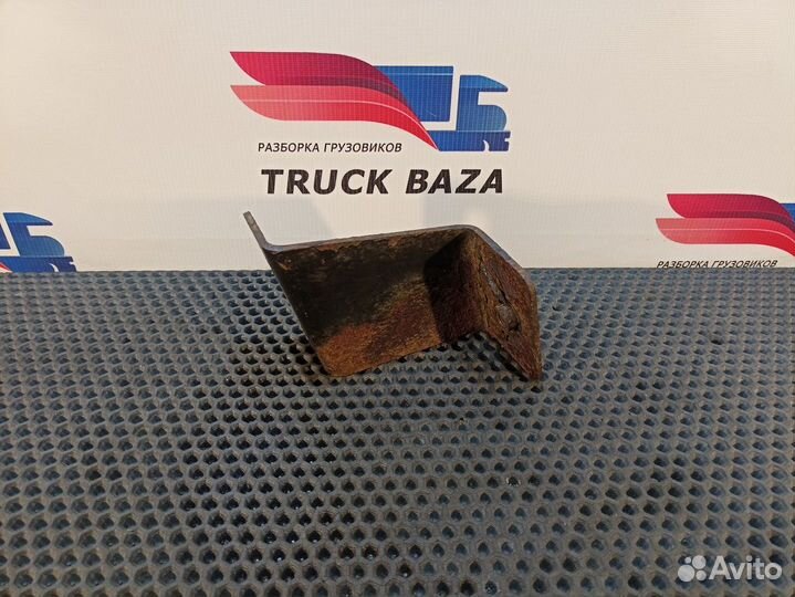 Кронштейн воздухозаборника Renault Premium