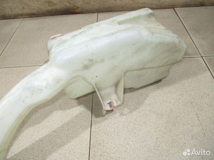 Бачок омывателя Mitsubishi Galant 9