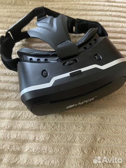 Очки виртуальной реальности с пультом