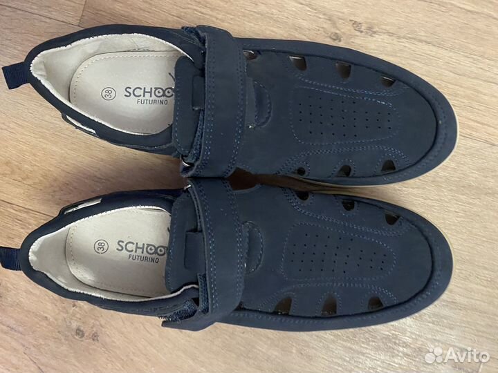 Школьная обувь