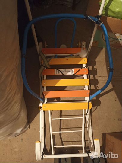 Санки с ручкой