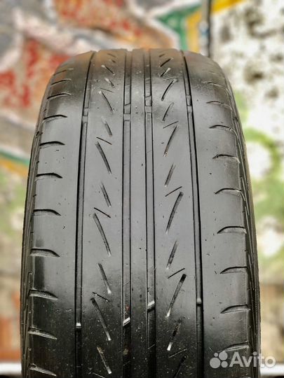 Bridgestone MY-02 Sporty Style 215/55 R17